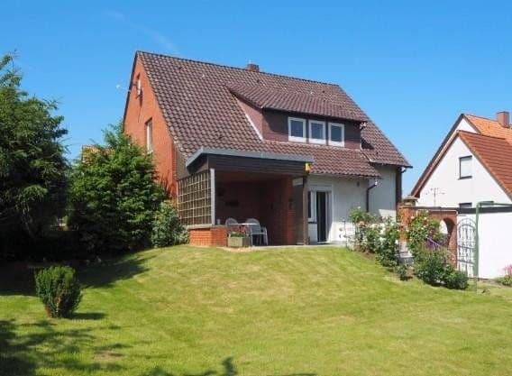 Predaj domu 145 m², pozemek 1.150 m², Tulpenstraße 29, Wennigsen (Deister), Dolné Sasko Predaj domu 145 m², pozemek 1.150 m², Tulpenstraße 29, Wennigsen (Deister), Dolné Sasko