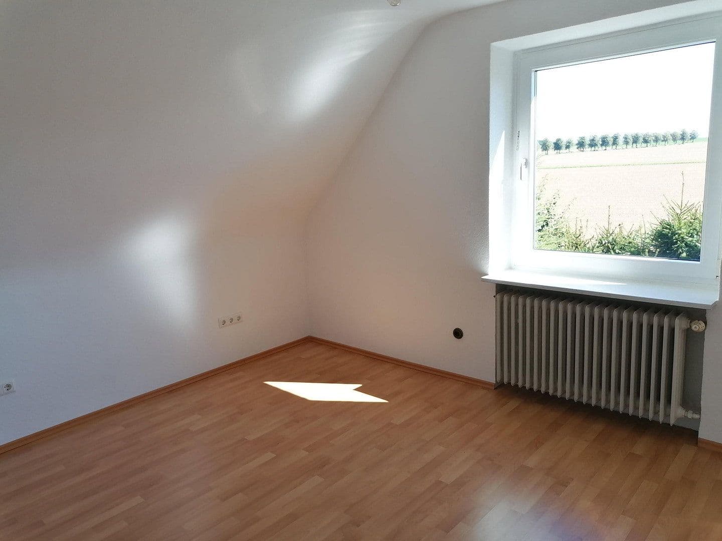 Predaj domu 145 m², pozemek 1.150 m², Tulpenstraße 29, Wennigsen (Deister), Dolné Sasko Predaj domu 145 m², pozemek 1.150 m², Tulpenstraße 29, Wennigsen (Deister), Dolné Sasko