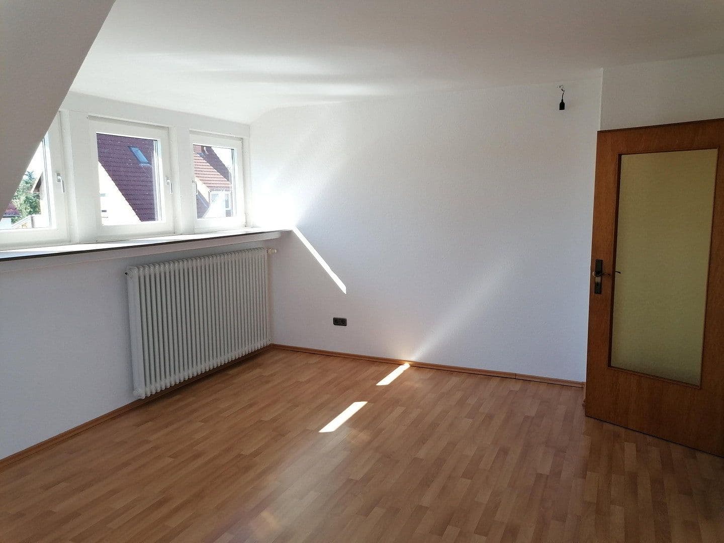 Predaj domu 145 m², pozemek 1.150 m², Tulpenstraße 29, Wennigsen (Deister), Dolné Sasko Predaj domu 145 m², pozemek 1.150 m², Tulpenstraße 29, Wennigsen (Deister), Dolné Sasko