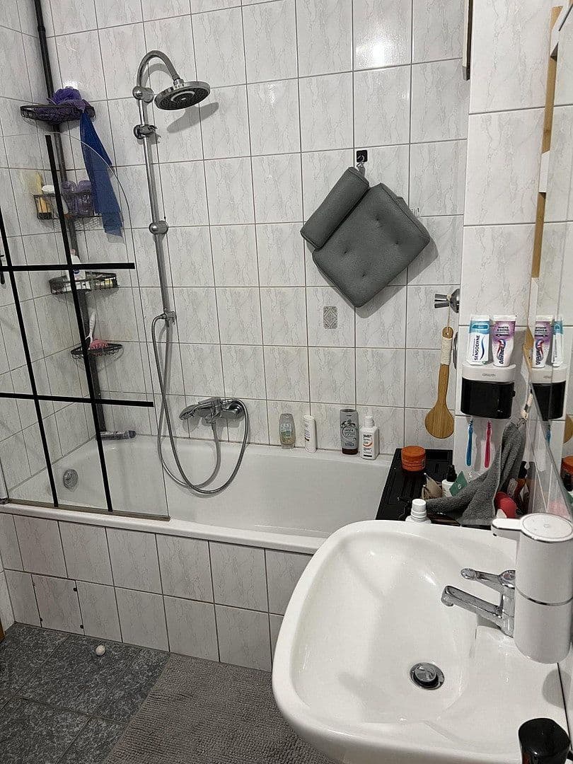 Prenájom bytu 2-izbový 57 m², Brückenstraße 8a, Troisdorf, Severné Porýnie - Westfálsko Prenájom bytu 2-izbový 57 m², Brückenstraße 8a, Troisdorf, Severné Porýnie - Westfálsko