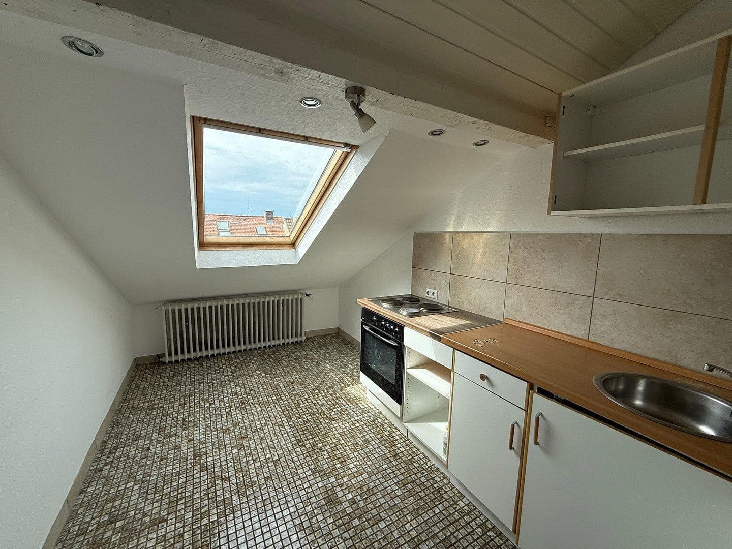 Prenájom bytu 2-izbový 68 m², Karlsruhe, Bádensko-Wurttembersko Prenájom bytu 2-izbový 68 m², Karlsruhe, Bádensko-Wurttembersko