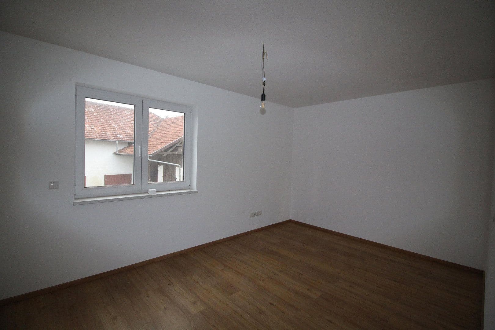 Prenájom bytu 3-izbový 86 m², Tiefenbach, Bavorsko Prenájom bytu 3-izbový 86 m², Tiefenbach, Bavorsko