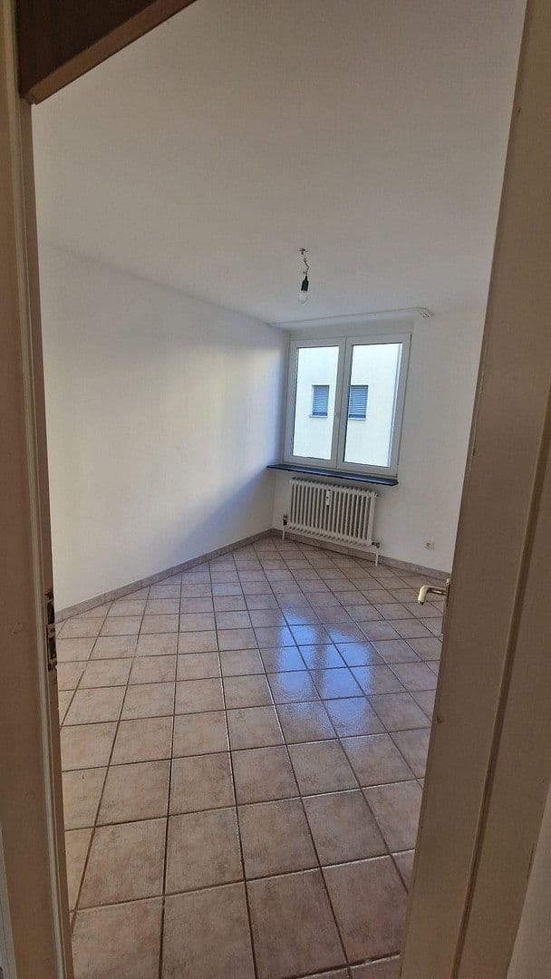 Prenájom bytu 3-izbový 75 m², Fürther Straße 3, Zirndorf, Bavorsko Prenájom bytu 3-izbový 75 m², Fürther Straße 3, Zirndorf, Bavorsko