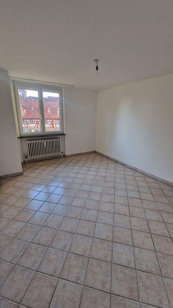Prenájom bytu 3-izbový 75 m², Fürther Straße 3, Zirndorf, Bavorsko Prenájom bytu 3-izbový 75 m², Fürther Straße 3, Zirndorf, Bavorsko