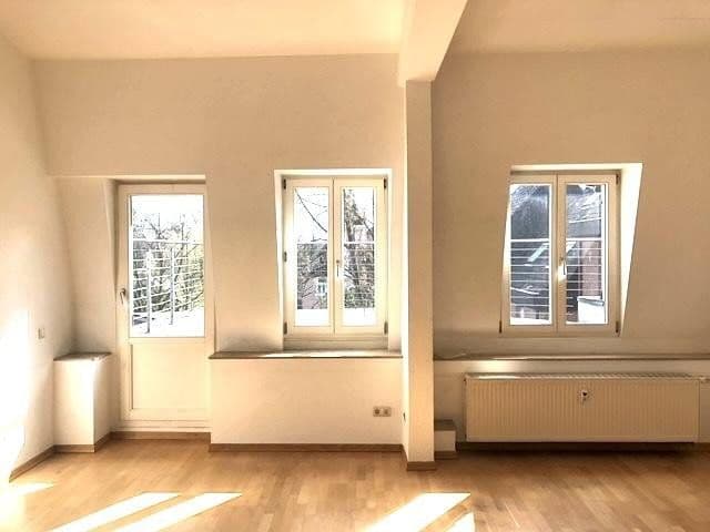 Predaj domu 325 m², pozemek 526 m², Uerdinger Str. 341, Krefld-Bockum, Severné Porýnie - Westfálsko Predaj domu 325 m², pozemek 526 m², Uerdinger Str. 341, Krefld-Bockum, Severné Porýnie - Westfálsko
