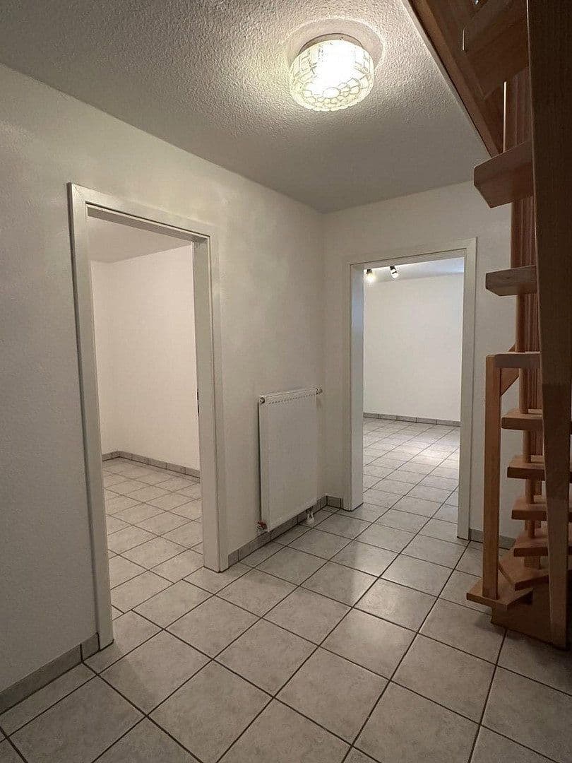 Predaj domu 161 m², pozemek 323 m², Eschborn, Hesensko Predaj domu 161 m², pozemek 323 m², Eschborn, Hesensko