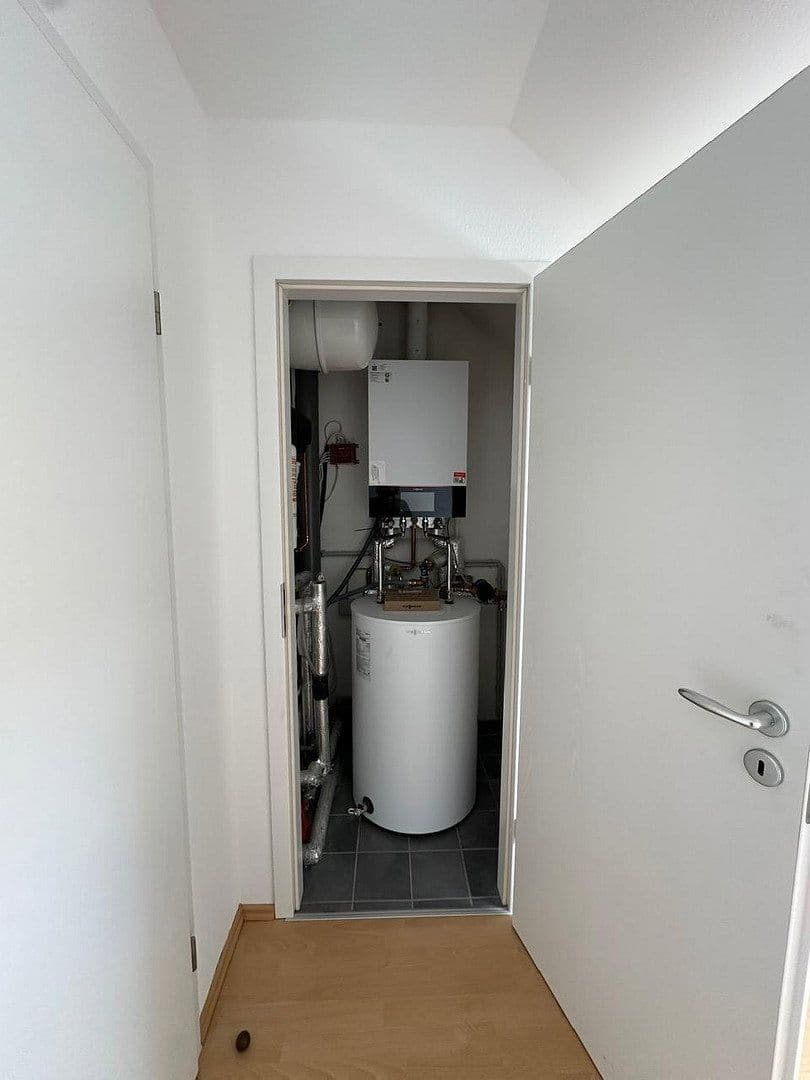 Predaj domu 161 m², pozemek 323 m², Eschborn, Hesensko Predaj domu 161 m², pozemek 323 m², Eschborn, Hesensko