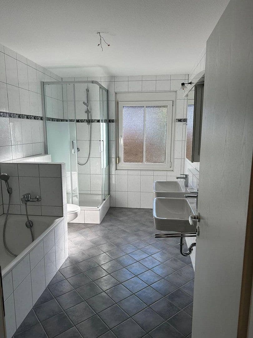 Predaj domu 161 m², pozemek 323 m², Eschborn, Hesensko Predaj domu 161 m², pozemek 323 m², Eschborn, Hesensko