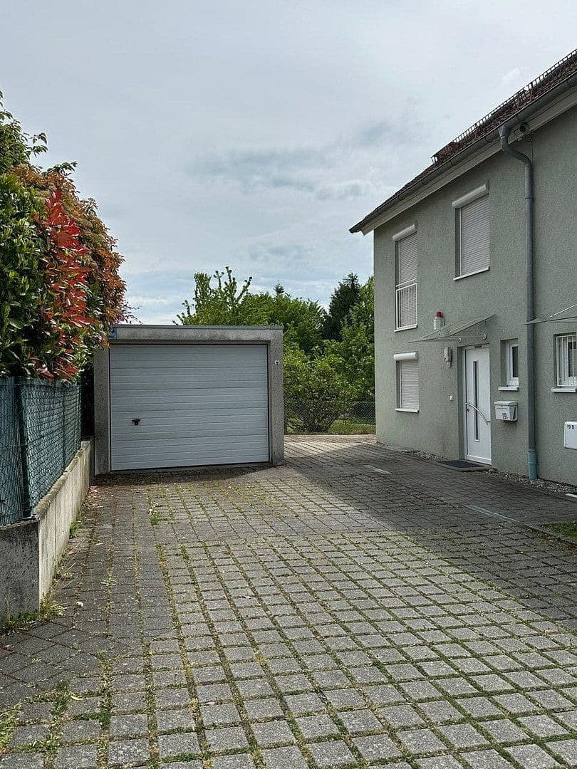 Predaj domu 161 m², pozemek 323 m², Eschborn, Hesensko Predaj domu 161 m², pozemek 323 m², Eschborn, Hesensko