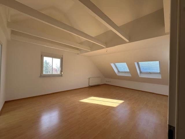 Predaj domu 161 m², pozemek 323 m², Eschborn, Hesensko Predaj domu 161 m², pozemek 323 m², Eschborn, Hesensko
