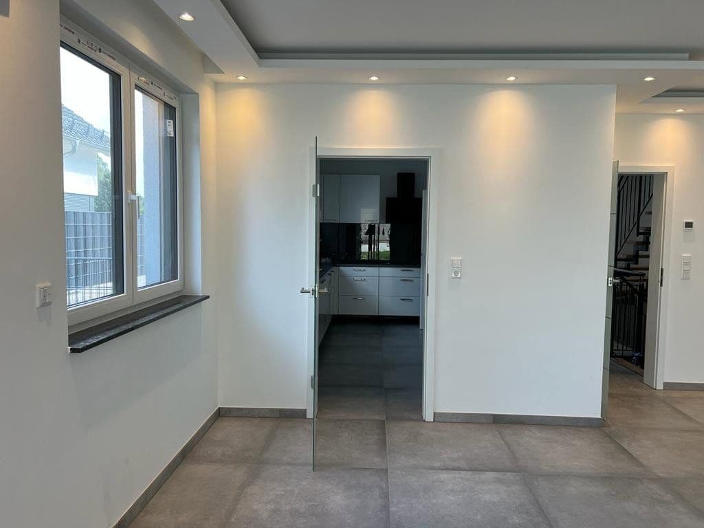 Prenájom domu 230 m², pozemek 300 m², Neuberg, Hesensko Prenájom domu 230 m², pozemek 300 m², Neuberg, Hesensko