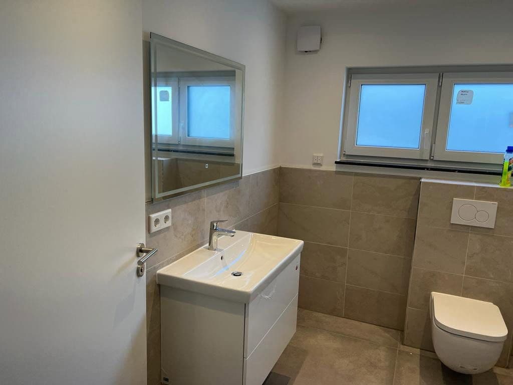 Prenájom domu 230 m², pozemek 300 m², Neuberg, Hesensko Prenájom domu 230 m², pozemek 300 m², Neuberg, Hesensko