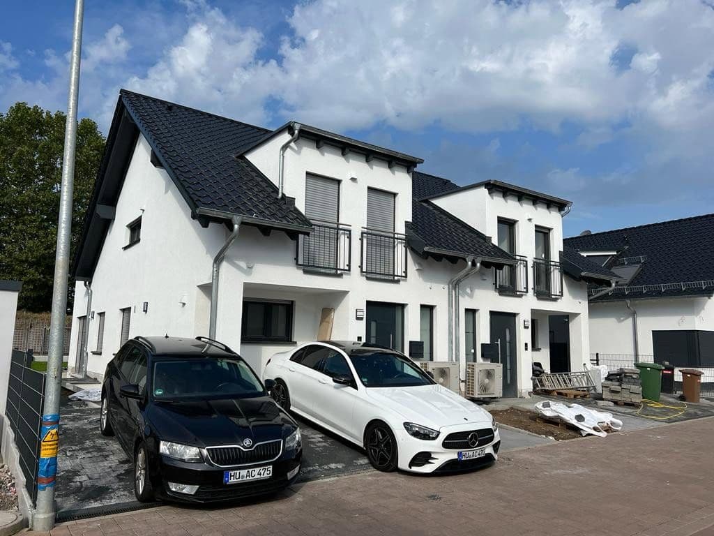 Prenájom domu 230 m², pozemek 300 m², Neuberg, Hesensko Prenájom domu 230 m², pozemek 300 m², Neuberg, Hesensko