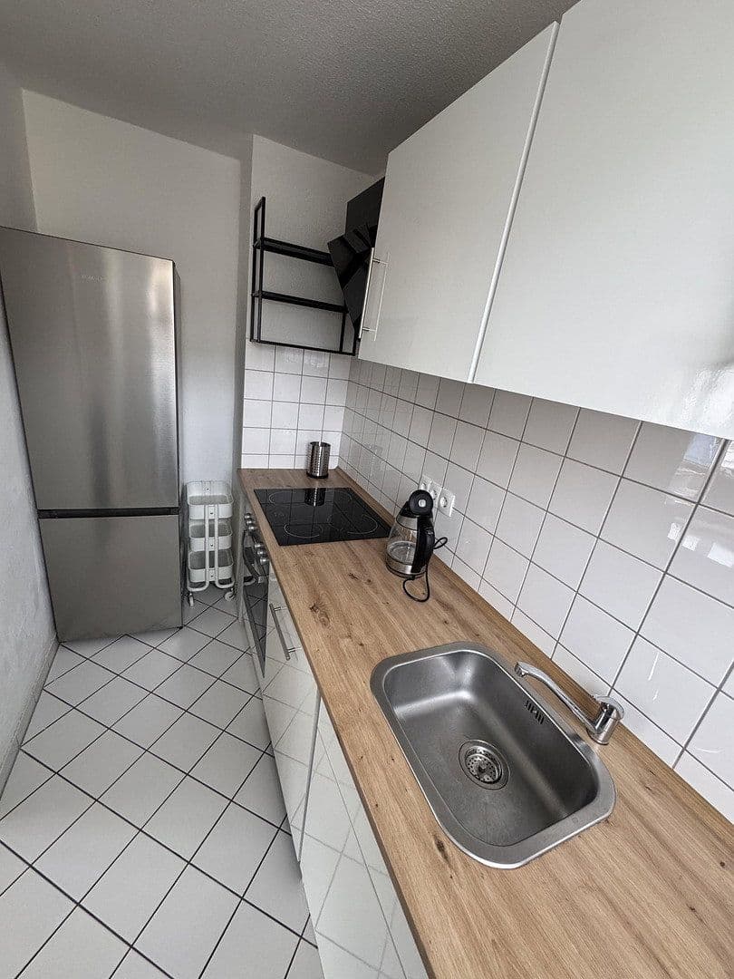 Prenájom bytu 2-izbový 41 m², Schmittener Str. 1, Frankfurt am Main, Hesensko Prenájom bytu 2-izbový 41 m², Schmittener Str. 1, Frankfurt am Main, Hesensko