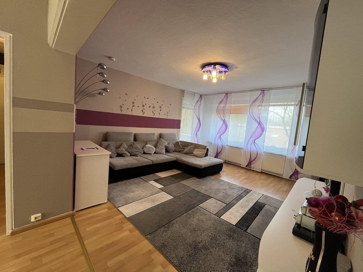 Prenájom bytu 4-izbový 88 m², Große Pranke, Hannover, Dolné Sasko Prenájom bytu 4-izbový 88 m², Große Pranke, Hannover, Dolné Sasko
