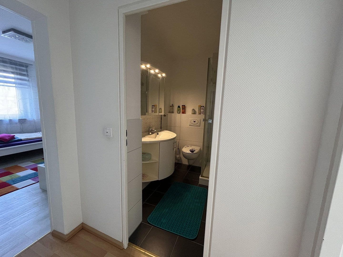 Prenájom bytu 4-izbový 88 m², Große Pranke, Hannover, Dolné Sasko Prenájom bytu 4-izbový 88 m², Große Pranke, Hannover, Dolné Sasko