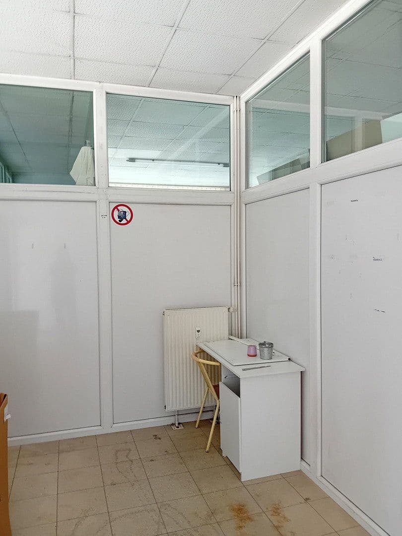 Prenájom kancelárie 100 m², Hauptstraße 119, Heroldsberg, Bavorsko Prenájom kancelárie 100 m², Hauptstraße 119, Heroldsberg, Bavorsko