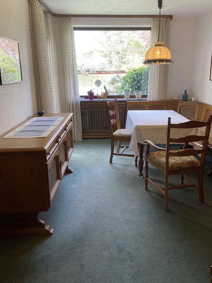 Predaj domu 123 m², pozemek 260 m², Leinfelden-Echterdingen, Bádensko-Wurttembersko Predaj domu 123 m², pozemek 260 m², Leinfelden-Echterdingen, Bádensko-Wurttembersko