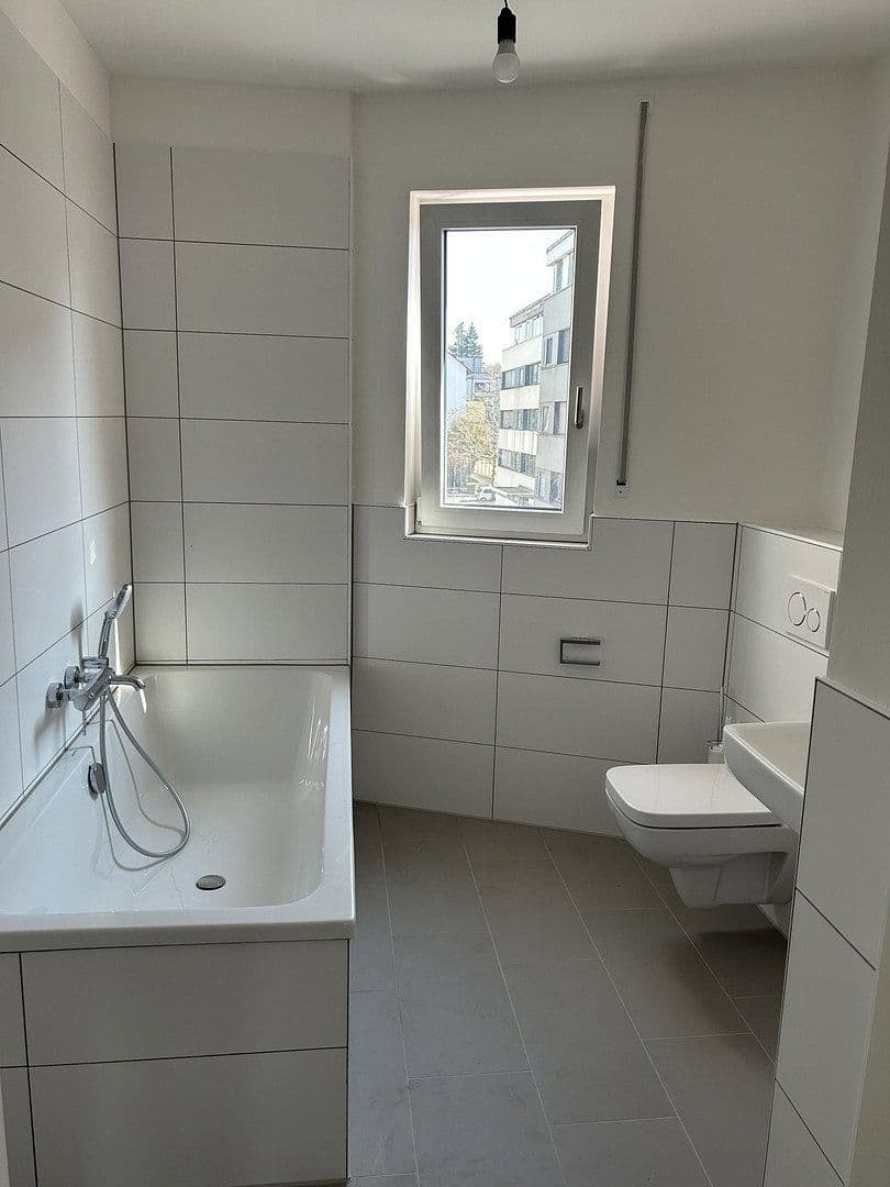 Prenájom bytu 3-izbový 75 m², Donnersbergring 8, Darmstadt, Hesensko Prenájom bytu 3-izbový 75 m², Donnersbergring 8, Darmstadt, Hesensko