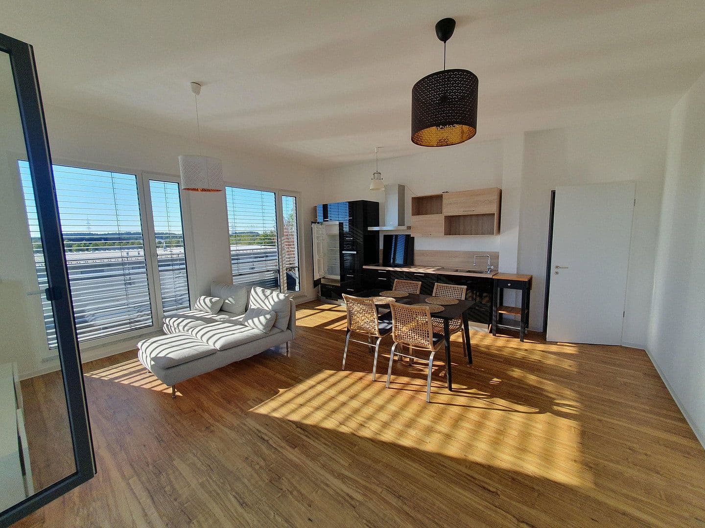 Prenájom bytu 3-izbový 72 m², Georg-Huber-Straße 10, Zorneding - Ortsteil Pöring, Bavorsko Prenájom bytu 3-izbový 72 m², Georg-Huber-Straße 10, Zorneding - Ortsteil Pöring, Bavorsko