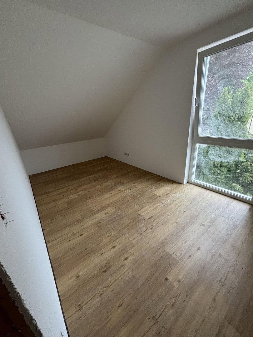 Prenájom domu 138 m², pozemek 240 m², Illertissen, Bavorsko Prenájom domu 138 m², pozemek 240 m², Illertissen, Bavorsko