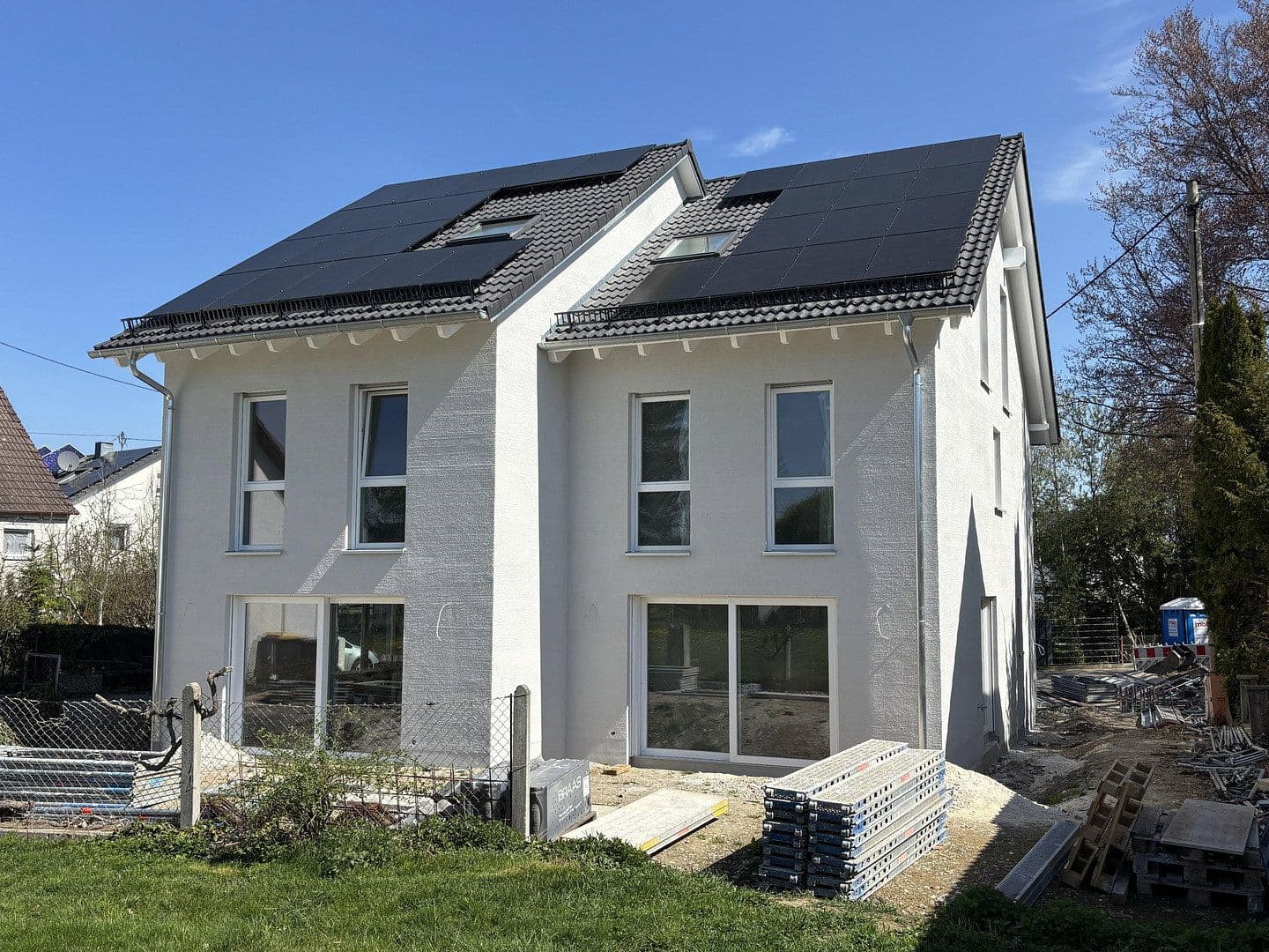 Prenájom domu 138 m², pozemek 240 m², Illertissen, Bavorsko Prenájom domu 138 m², pozemek 240 m², Illertissen, Bavorsko