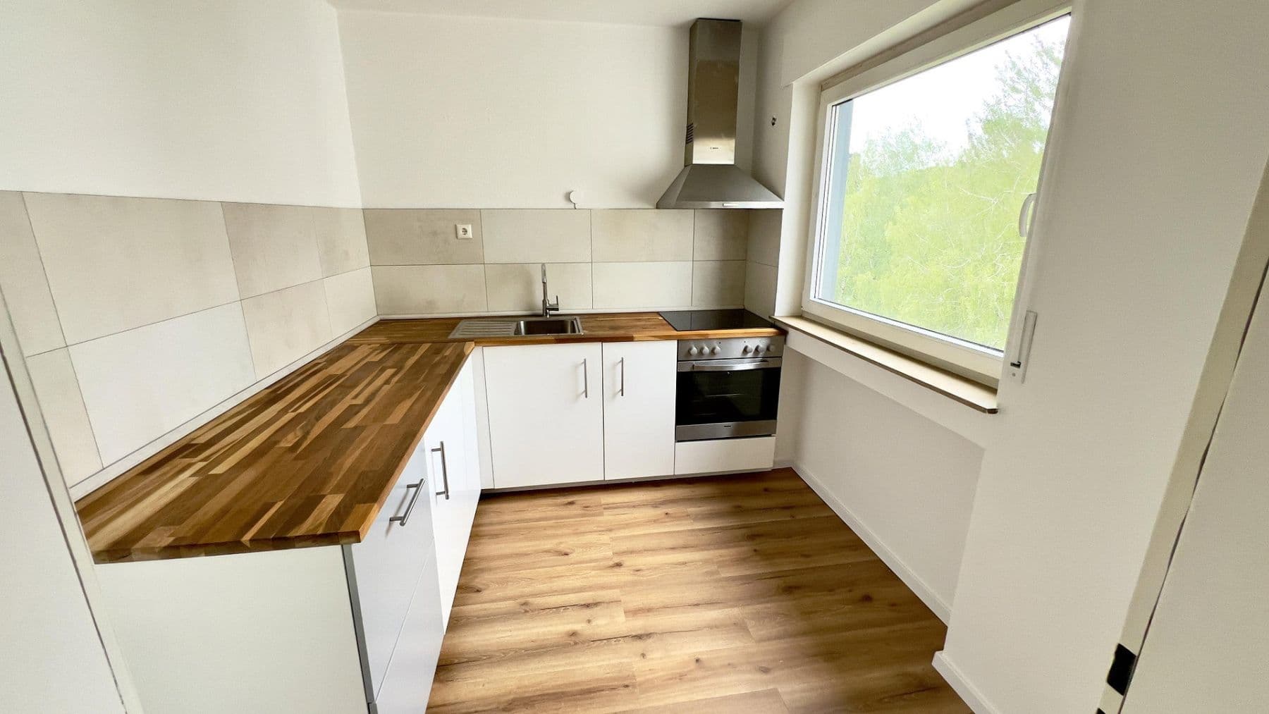 Prenájom bytu 3-izbový 81 m², Burbecker Str., Gevelsberg, Severné Porýnie - Westfálsko Prenájom bytu 3-izbový 81 m², Burbecker Str., Gevelsberg, Severné Porýnie - Westfálsko