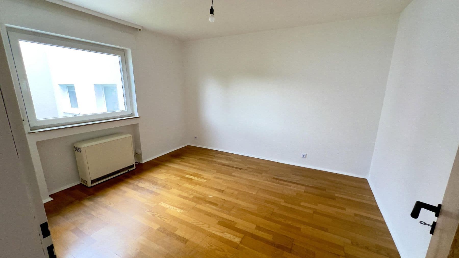 Prenájom bytu 3-izbový 81 m², Burbecker Str., Gevelsberg, Severné Porýnie - Westfálsko Prenájom bytu 3-izbový 81 m², Burbecker Str., Gevelsberg, Severné Porýnie - Westfálsko