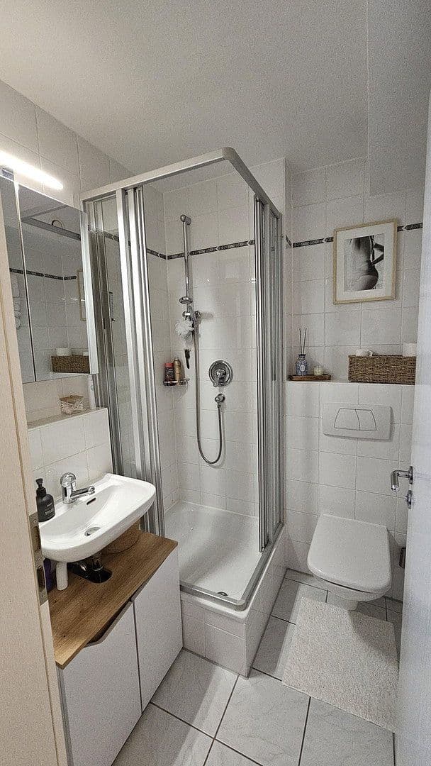 Prenájom bytu 3-izbový 83 m², Türkenstrasse 29c, München, Bavorsko Prenájom bytu 3-izbový 83 m², Türkenstrasse 29c, München, Bavorsko