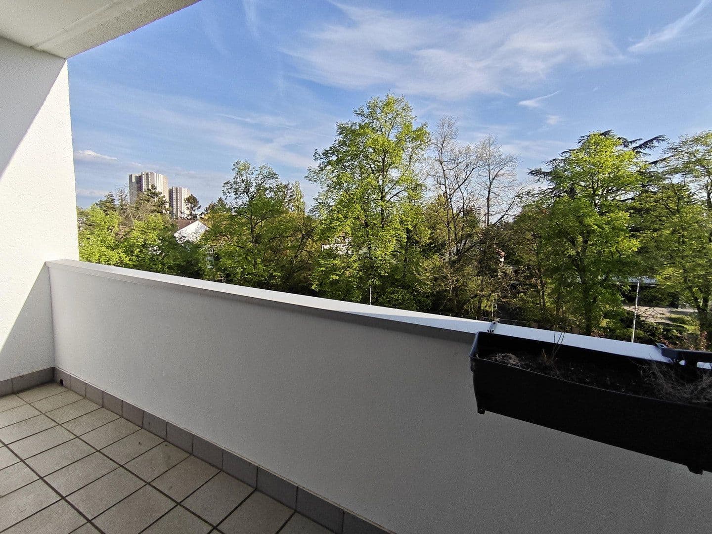 Prenájom bytu 3-izbový 80 m², Brandenburger Straße 16, Mannheim, Bádensko-Wurttembersko Prenájom bytu 3-izbový 80 m², Brandenburger Straße 16, Mannheim, Bádensko-Wurttembersko