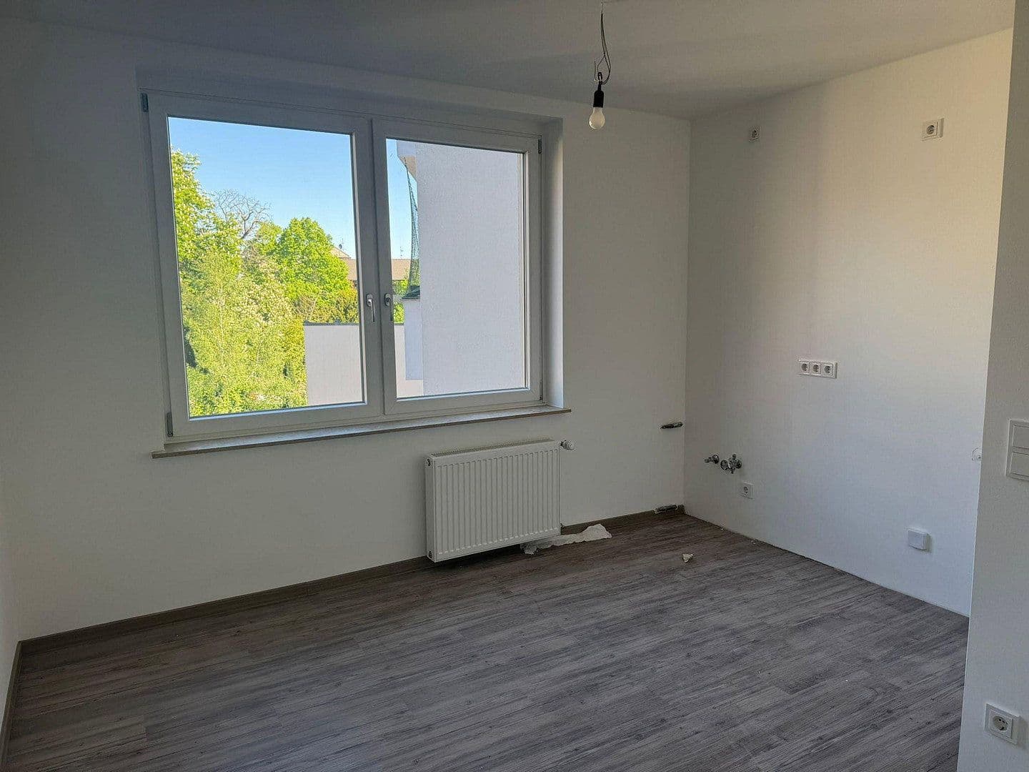 Prenájom bytu 5-izbový 120 m², Dellstraße 1a, Duisburg, Severné Porýnie - Westfálsko Prenájom bytu 5-izbový 120 m², Dellstraße 1a, Duisburg, Severné Porýnie - Westfálsko