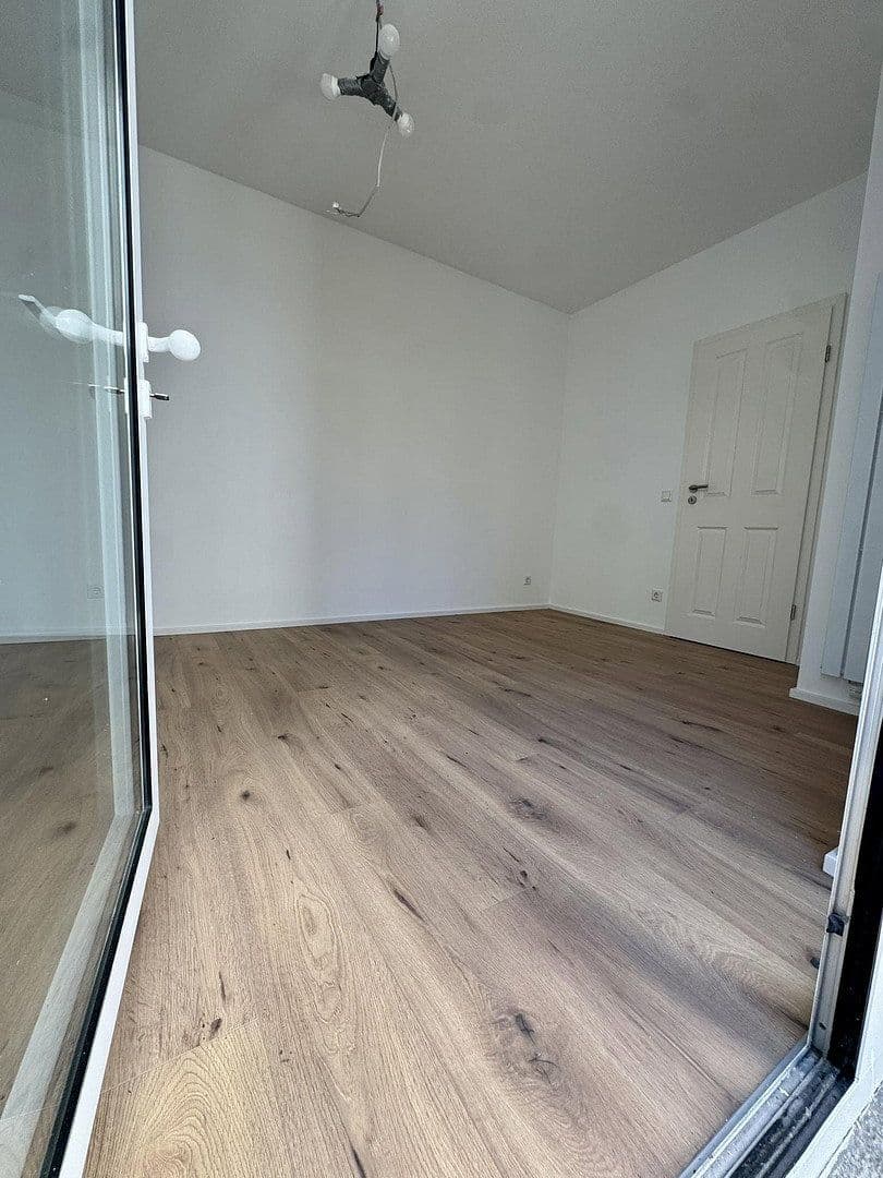 Prenájom bytu 2-izbový 33 m², Birkenstraße 147, Düsseldorf, Severné Porýnie - Westfálsko Prenájom bytu 2-izbový 33 m², Birkenstraße 147, Düsseldorf, Severné Porýnie - Westfálsko