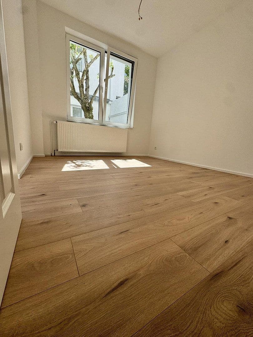 Prenájom bytu 2-izbový 33 m², Birkenstraße 147, Düsseldorf, Severné Porýnie - Westfálsko Prenájom bytu 2-izbový 33 m², Birkenstraße 147, Düsseldorf, Severné Porýnie - Westfálsko