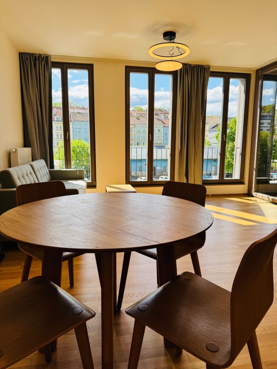 Predaj bytu 2-izbový 57 m², Toyen, Praha, Praha Predaj bytu 2-izbový 57 m², Toyen, Praha, Praha