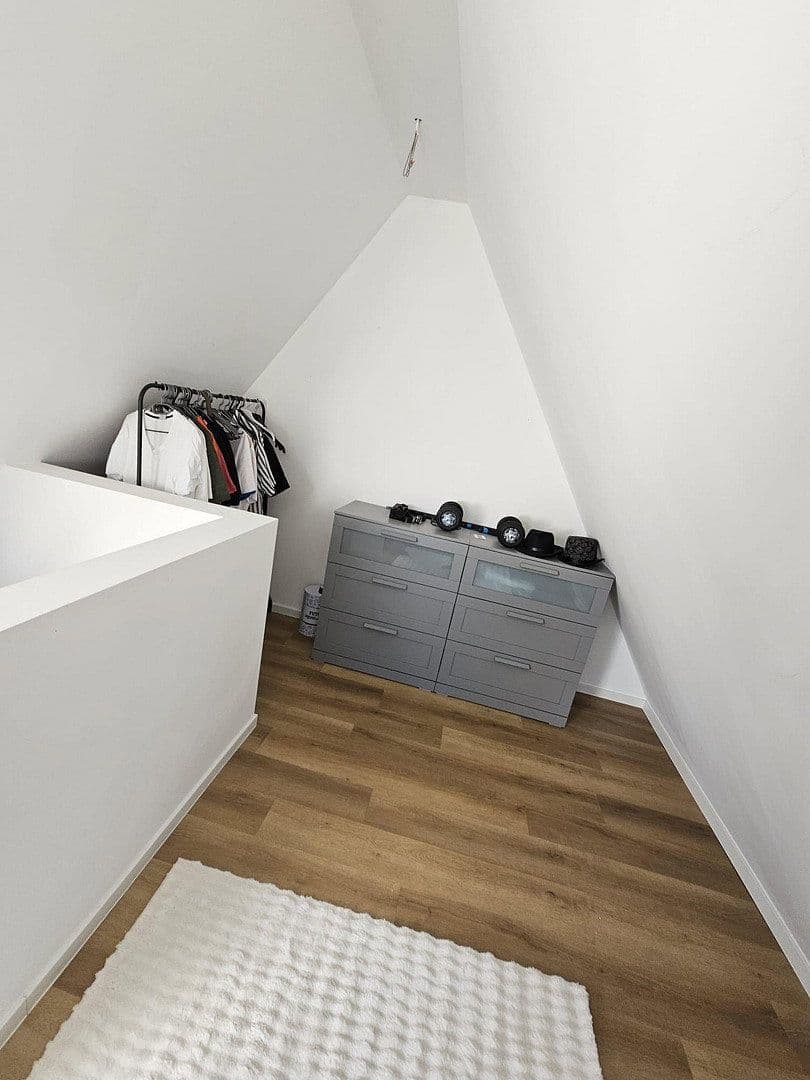Prenájom bytu 2-izbový 66 m², Fritz-Rechberg-Straße 77, Bad Hersfeld, Hesensko Prenájom bytu 2-izbový 66 m², Fritz-Rechberg-Straße 77, Bad Hersfeld, Hesensko