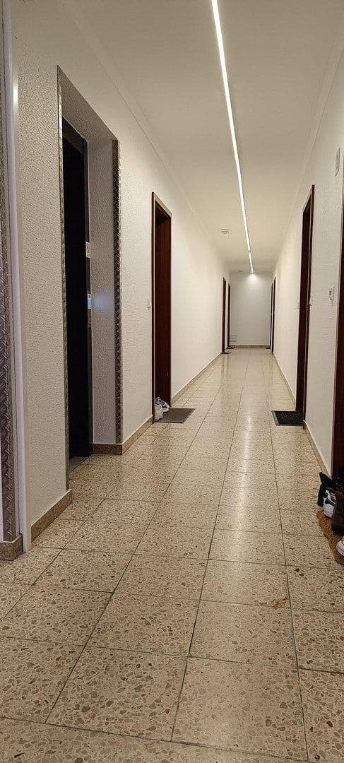 Prenájom bytu 1-izbový 30 m², Mannheim, Bádensko-Wurttembersko Prenájom bytu 1-izbový 30 m², Mannheim, Bádensko-Wurttembersko