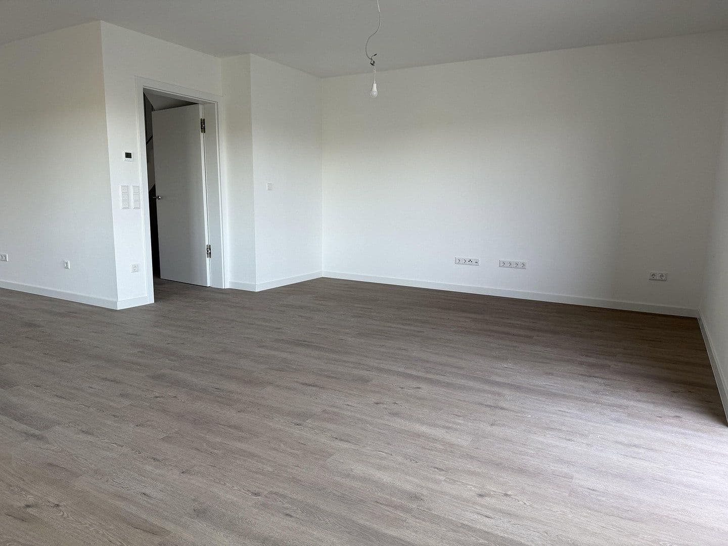 Predaj domu 205 m², pozemek 379 m², Gläsenerstr.11a, Paderborn, Severné Porýnie - Westfálsko Predaj domu 205 m², pozemek 379 m², Gläsenerstr.11a, Paderborn, Severné Porýnie - Westfálsko