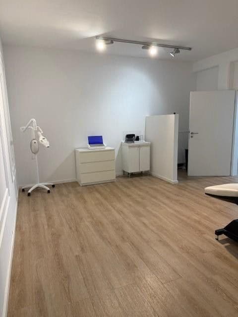 Prenájom kancelárie 94 m², Brückenstraße 56, Schweich, Porýnie-Falcko Prenájom kancelárie 94 m², Brückenstraße 56, Schweich, Porýnie-Falcko