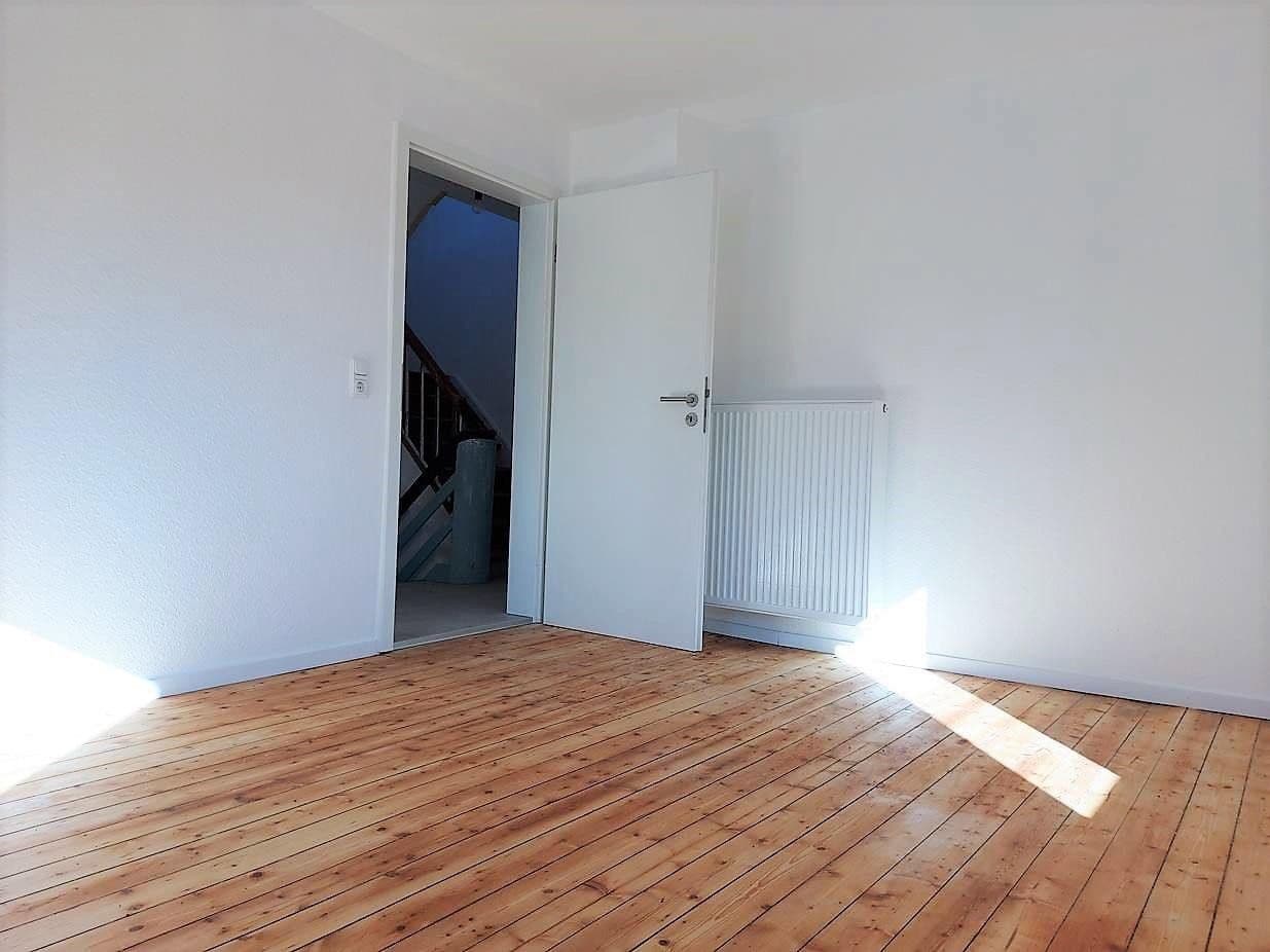 Predaj domu 370 m², pozemek 367 m², Höhr-Grenzhausen, Porýnie-Falcko Predaj domu 370 m², pozemek 367 m², Höhr-Grenzhausen, Porýnie-Falcko