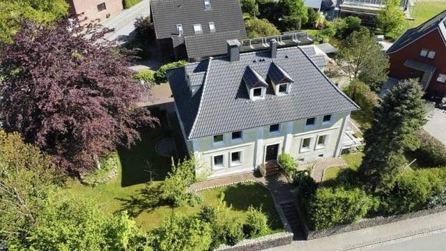 Predaj domu 275 m², pozemek 1.080 m², Osterby, Šlezvicko-Holštajnsko Predaj domu 275 m², pozemek 1.080 m², Osterby, Šlezvicko-Holštajnsko