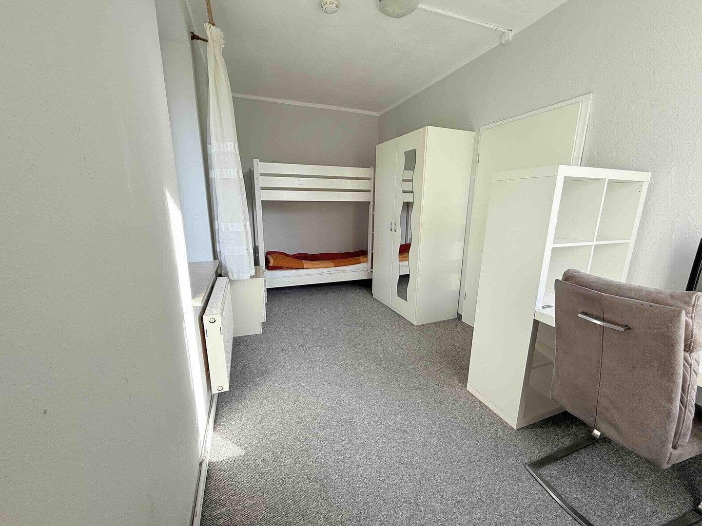 Predaj domu 275 m², pozemek 1.080 m², Osterby, Šlezvicko-Holštajnsko Predaj domu 275 m², pozemek 1.080 m², Osterby, Šlezvicko-Holštajnsko