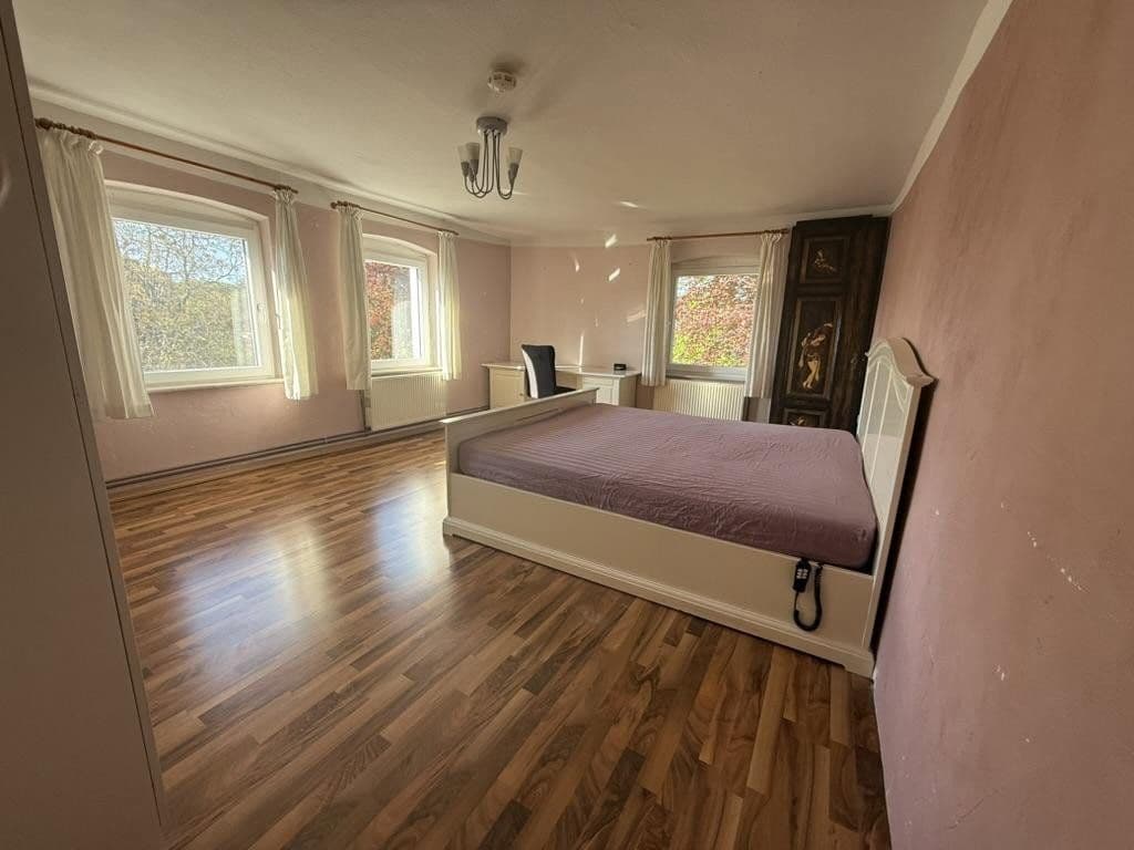 Predaj domu 275 m², pozemek 1.080 m², Osterby, Šlezvicko-Holštajnsko Predaj domu 275 m², pozemek 1.080 m², Osterby, Šlezvicko-Holštajnsko