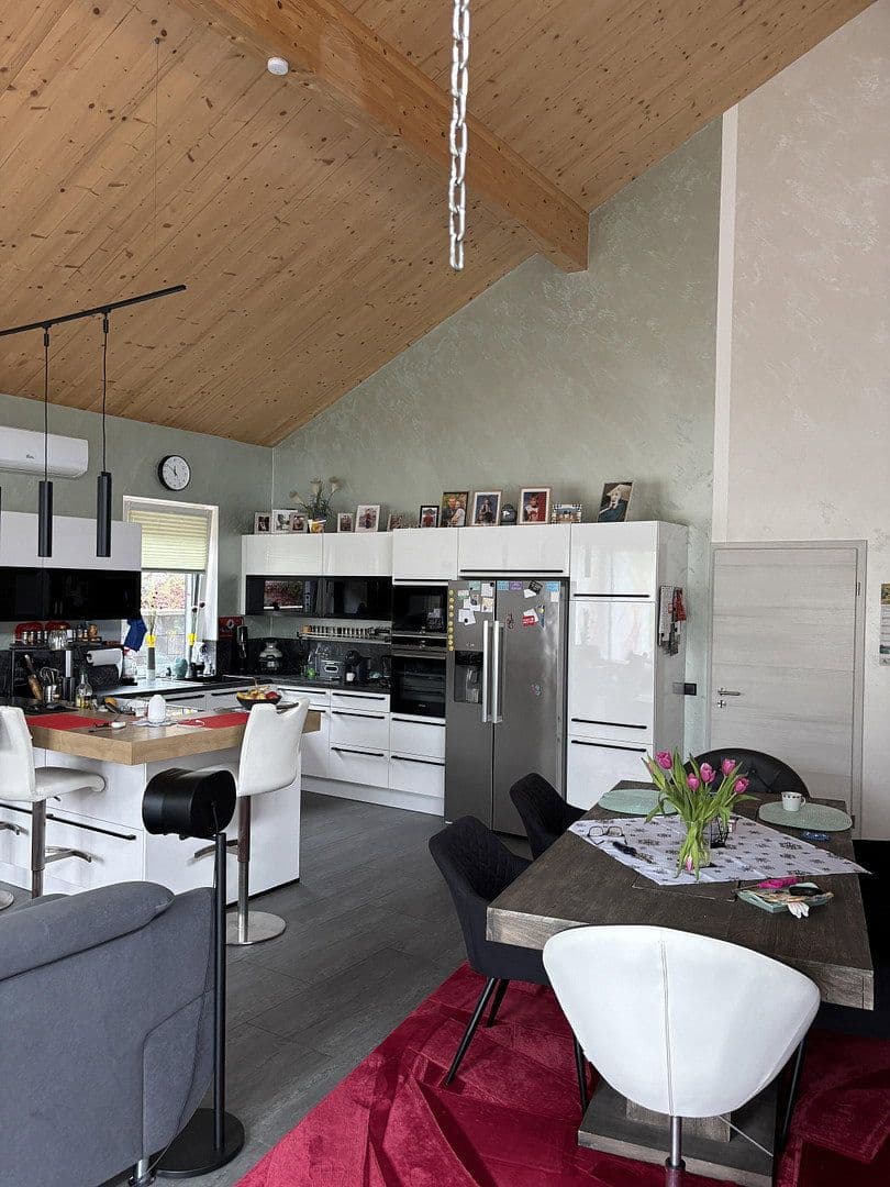 Predaj domu 170 m², pozemek 800 m², Oberbettingen, Porýnie-Falcko Predaj domu 170 m², pozemek 800 m², Oberbettingen, Porýnie-Falcko