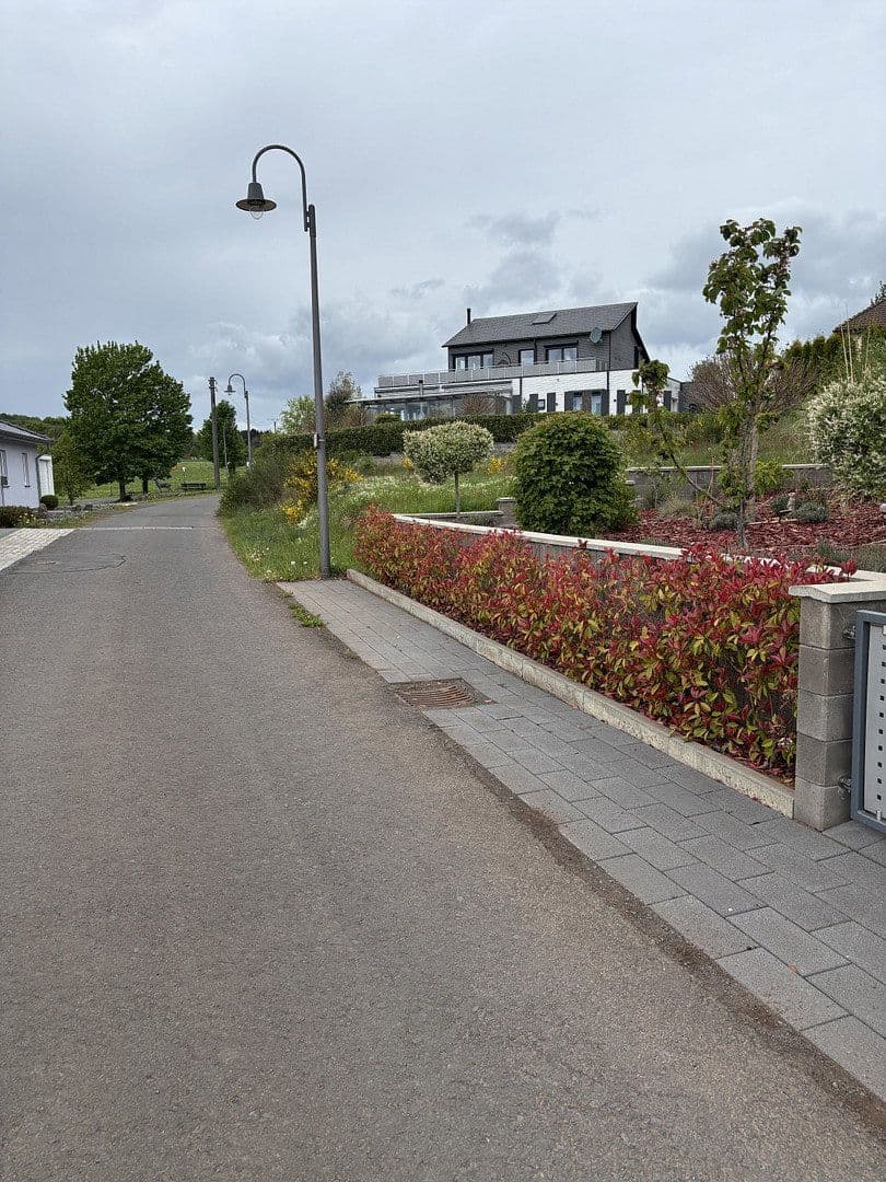 Predaj domu 170 m², pozemek 800 m², Oberbettingen, Porýnie-Falcko Predaj domu 170 m², pozemek 800 m², Oberbettingen, Porýnie-Falcko