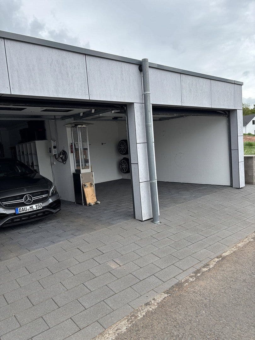 Predaj domu 170 m², pozemek 800 m², Oberbettingen, Porýnie-Falcko Predaj domu 170 m², pozemek 800 m², Oberbettingen, Porýnie-Falcko