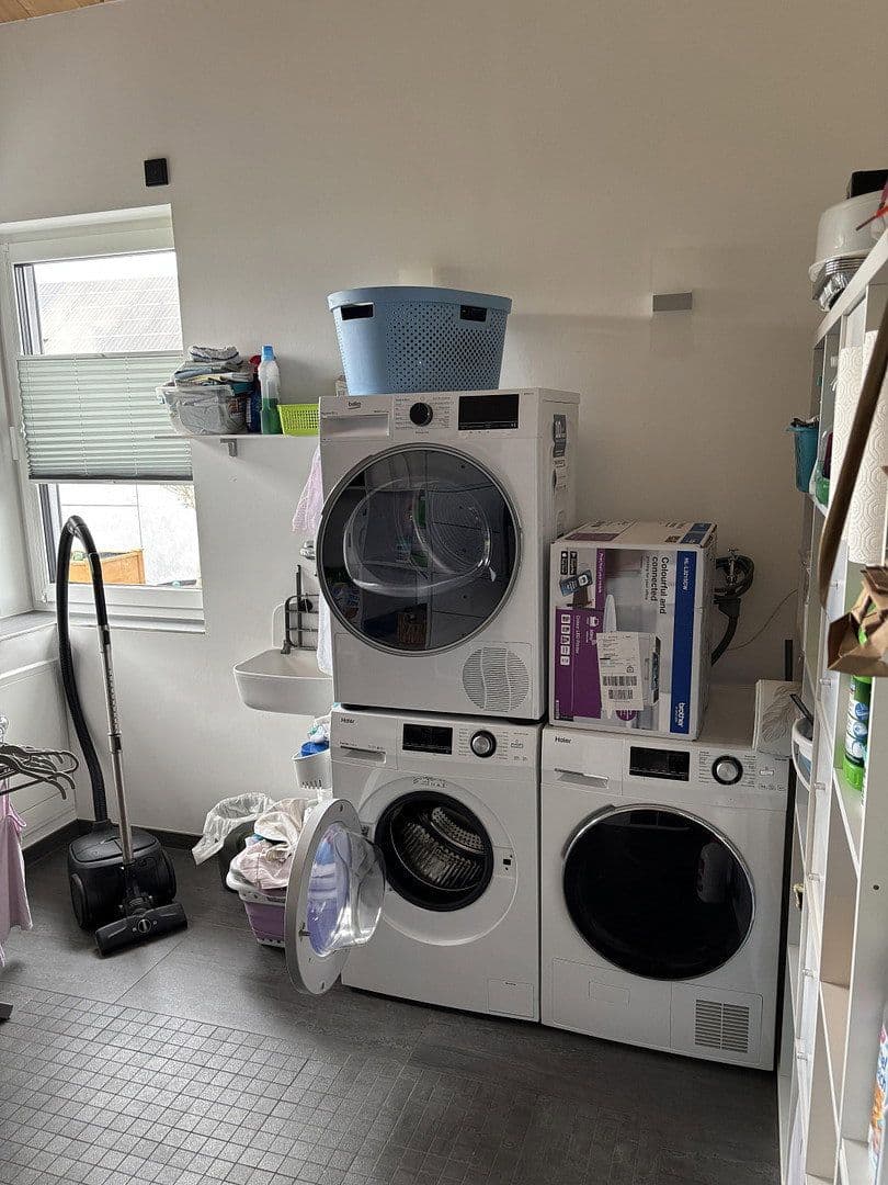 Predaj domu 170 m², pozemek 800 m², Oberbettingen, Porýnie-Falcko Predaj domu 170 m², pozemek 800 m², Oberbettingen, Porýnie-Falcko