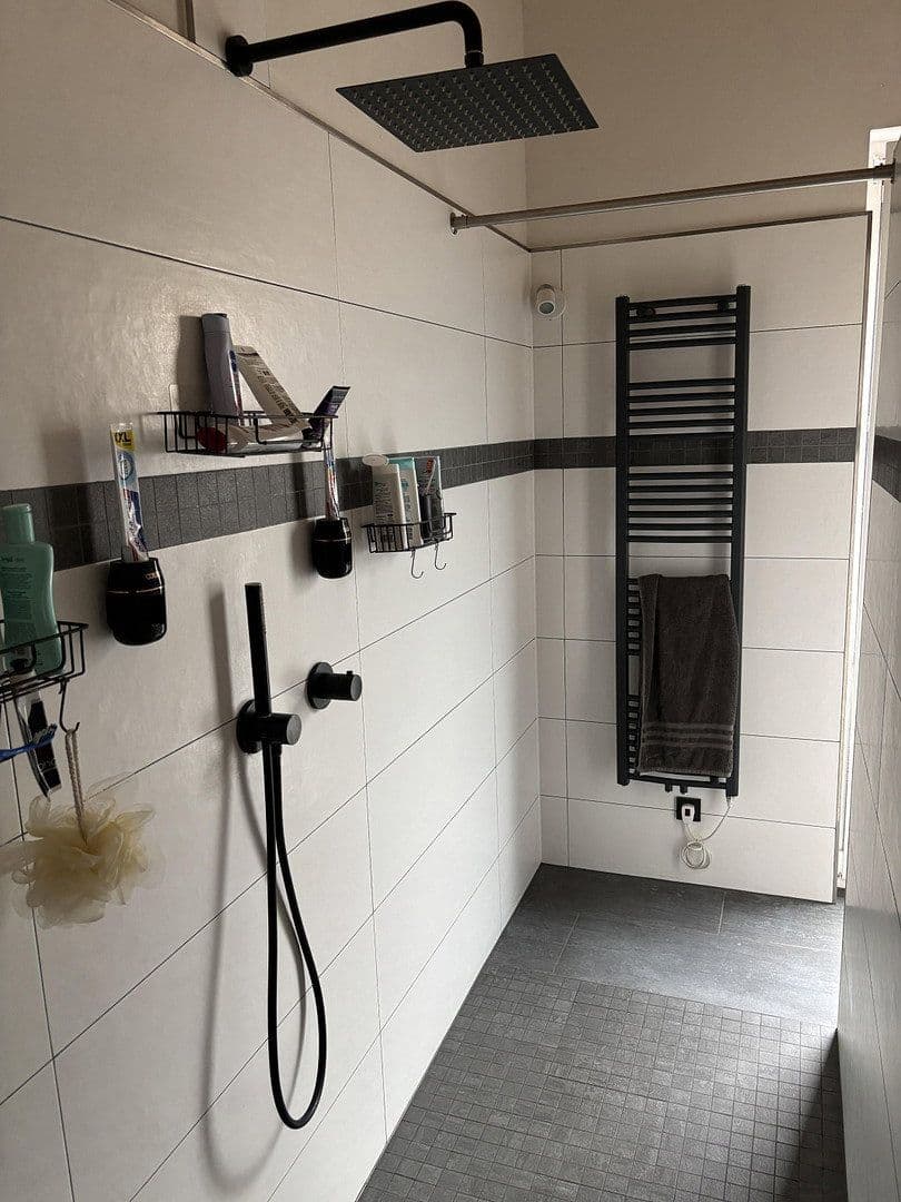 Predaj domu 170 m², pozemek 800 m², Oberbettingen, Porýnie-Falcko Predaj domu 170 m², pozemek 800 m², Oberbettingen, Porýnie-Falcko