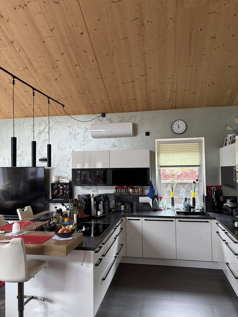 Predaj domu 170 m², pozemek 800 m², Oberbettingen, Porýnie-Falcko Predaj domu 170 m², pozemek 800 m², Oberbettingen, Porýnie-Falcko