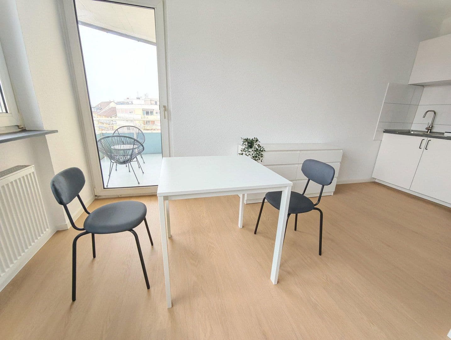 Prenájom bytu 1-izbový 29 m², Augustaanlage 42, Mannheim, Bádensko-Wurttembersko Prenájom bytu 1-izbový 29 m², Augustaanlage 42, Mannheim, Bádensko-Wurttembersko