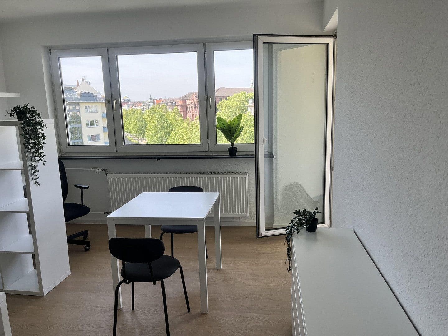 Prenájom bytu 1-izbový 29 m², Augustaanlage 42, Mannheim, Bádensko-Wurttembersko Prenájom bytu 1-izbový 29 m², Augustaanlage 42, Mannheim, Bádensko-Wurttembersko